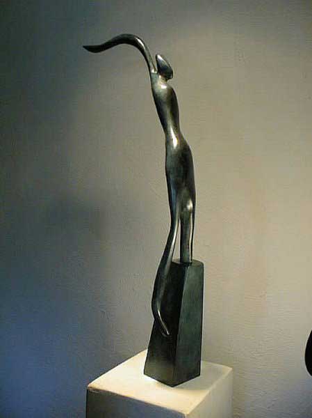 Bronze07.jpg 
449 x 600 JPEG-compressed image 
(13,558 bytes)